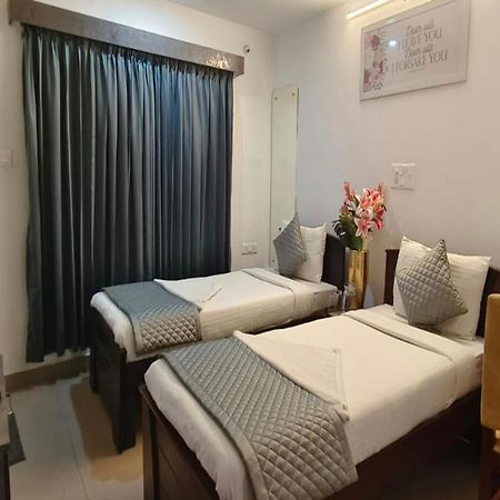 Yahweh Suites Bangalore Extérieur photo